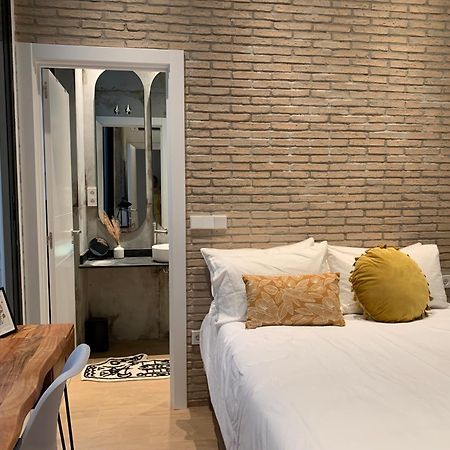 La Reina Beach Rooms Valencia Buitenkant foto