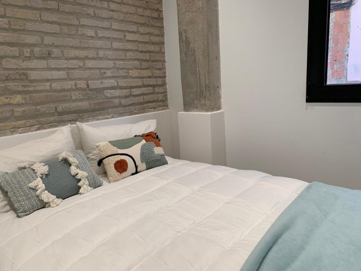 La Reina Beach Rooms Valencia Buitenkant foto