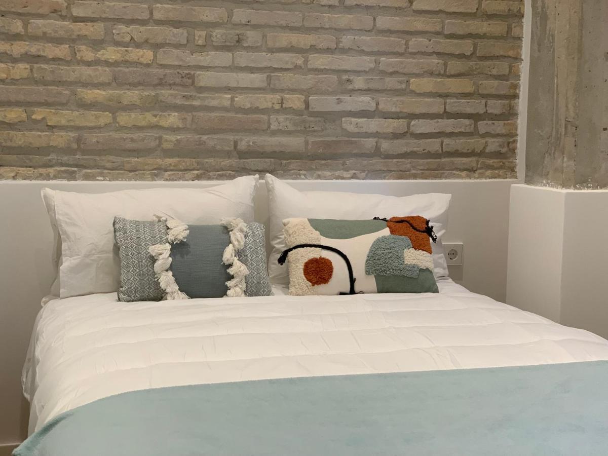 La Reina Beach Rooms Valencia Buitenkant foto