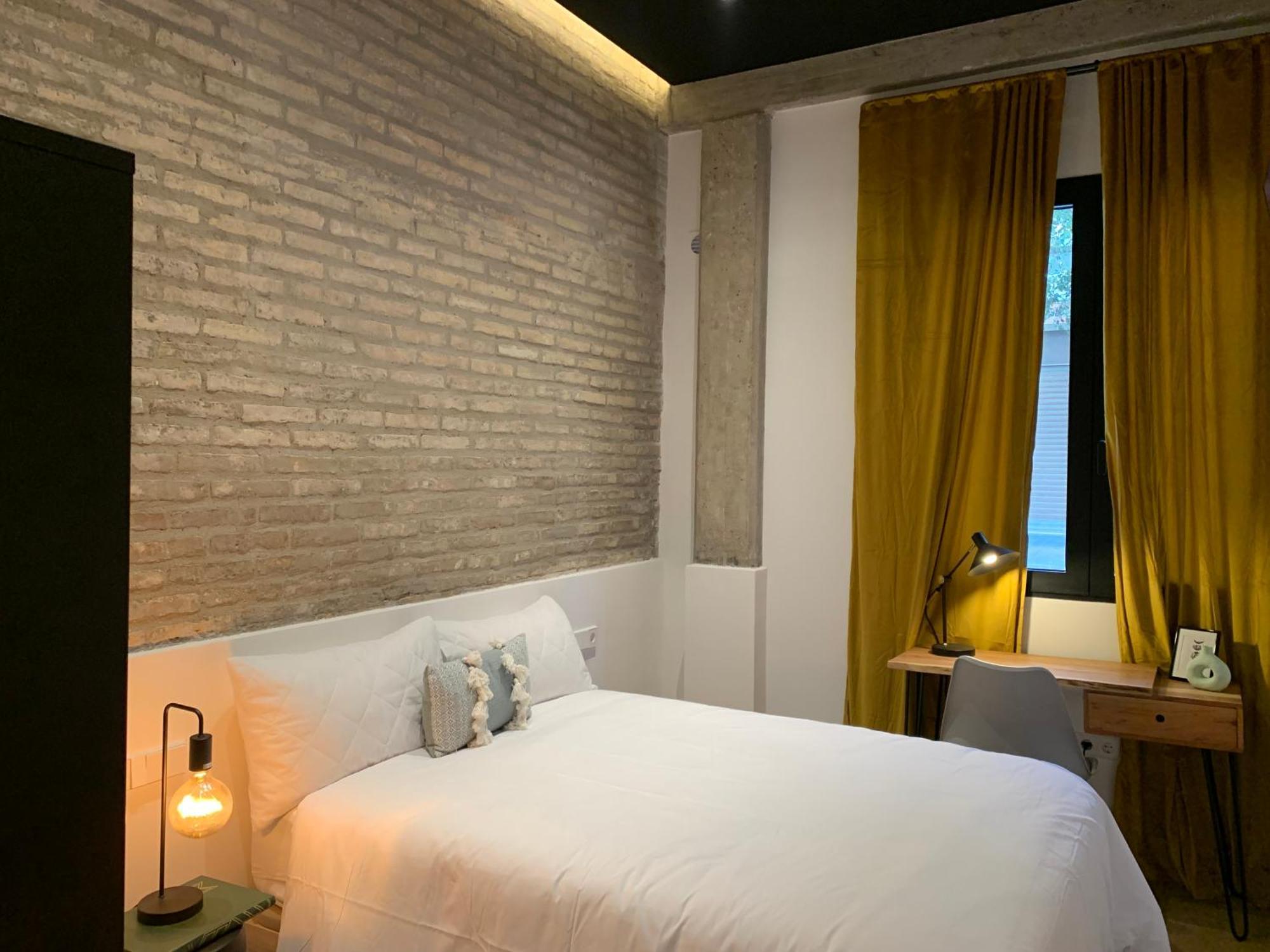 La Reina Beach Rooms Valencia Buitenkant foto