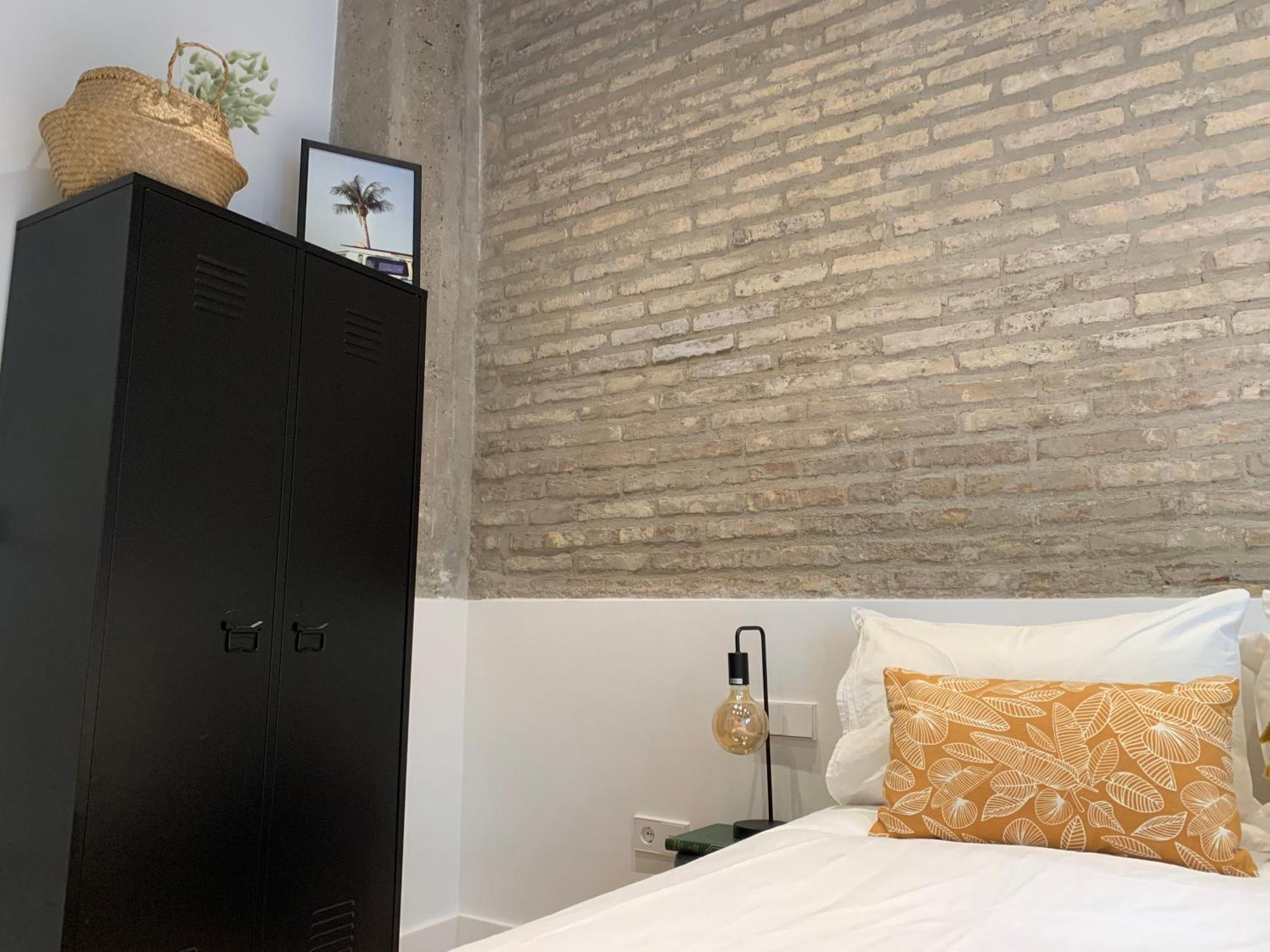 La Reina Beach Rooms Valencia Buitenkant foto